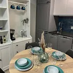 Апартаменти Malibu Ocean Sunset Адехе