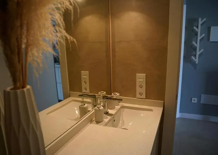 Apartment Malibu Ocean Sunset