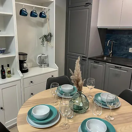 Апартаменти Malibu Ocean Sunset Адехе